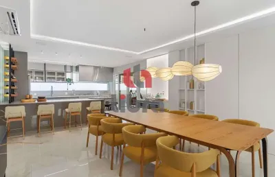 Apartamento a venda no edifício grand place em balneário camboriú/sc.