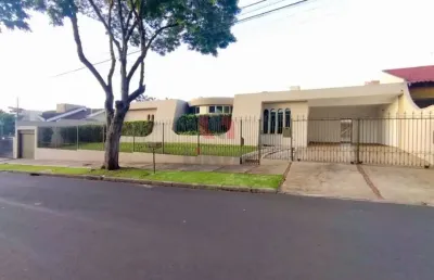 Casa com 6 quartos à venda na Rua Carlos Chagas, 1322, Zona 05, Maringá