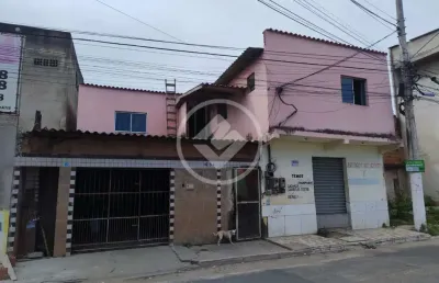 Oportunidade em barramares , casa de 02 quartos com suite, sala , cozinha, banheiro social.  mais outra casa  também de 02 quartos com suite e mais um kitnet. codigo: 102114