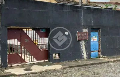 Casa com 3 quartos, com varanda e garagem em maruípe, vitória. codigo: 88433