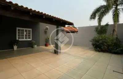 Casa linda e espaçosa que pode ser transformada em comércio codigo: 86723