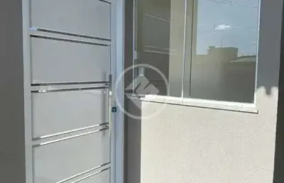 Casa com 3 quartos sendo 1 suíte com garagem codigo: 133345