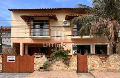 Casa com 4 quartos à venda na Rua Osman Corrêa da Silva, 729, Itaipu, Niterói
