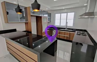 Casa a venda de 375m² em pouso alegre com 3 dormitórios e suíte máster com hidromassagem. cozinha planejada, área de churrasco e localização