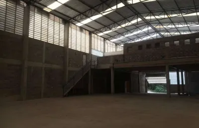 Galpão para locação em santana de parnaíba com 1100m²