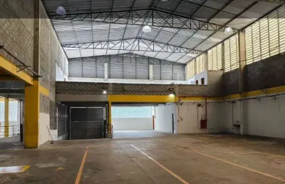 Galpão para locação em santana de parnaíba com 2200m²