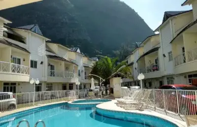 Casa no condomínio casas vogue, 4 quartos, vargem pequena.