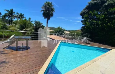 Vendo casa em búzios/rj, com 500m² -praia da ferradura- porteira fechada