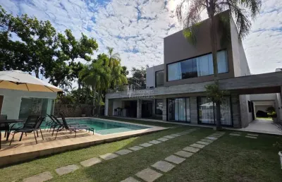 Casa de alto padrão no condomínio novo leblon - porteira fechada