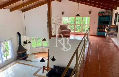 Luxo - sofisticação - conforto  encante-se com essa  casa no jardim dos pinheiros - atibaia.