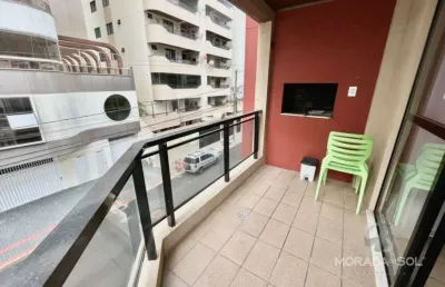Apartamento com localização privilegiada na meia praia