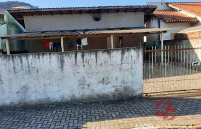 Casa com 2 quartos à venda no Alto São Bento, Itapema 
