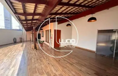 Casa com 3 quartos à venda na rua brasiliense, calixtolândia, anápolis, 246 m2 por r$ 650.000