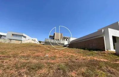 Terreno em condomínio fechado à venda na rua antônio bandeira, condomínio residencial belas artes, anápolis por r$ 630.000