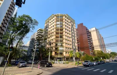Apartamento com 3 quartos, no batel próximo a praça do japão.
