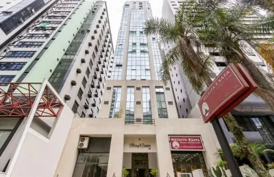 Conjunto comercial no batel de 102,34m² - edifício prof. octáv
