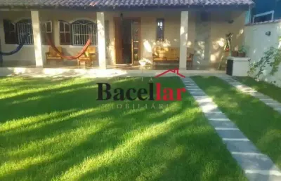 Casa com 2 quartos à venda na rua santa catarina, praia seca, araruama, 160 m2 por r$ 380.000