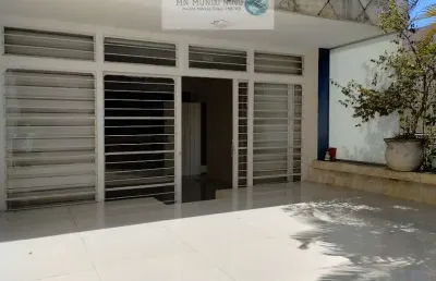 Casa com 3 dormitórios sendo 1 suíte, escritório, piscina, churrasqueira, 3 vagas, excelente localização em área estritamente residencial z1 na região da vila mariana / jardim da glória
