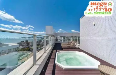 Aluguel anual: cobertura duplex com 03 dormitórios, mobiliado e 2 vagas no amores da brava na praia brava em itajaí.