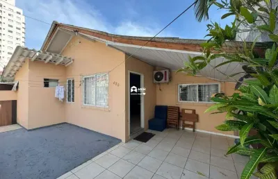 Casa para aluguel, 3 quartos, 1 suíte, 1 vaga, meia praia - itapema/sc