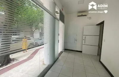 Aluguel anual: sala térrea de 75 metros privativos em balneário camboriú