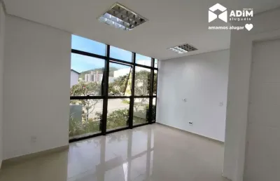 Aluguel anual: sala comercial para área médica no bairro ariribá em balneário camboriu