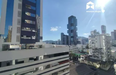 Aluguel anual: apartamento de 3 quartos com sacada no centro de balneário camboriú
