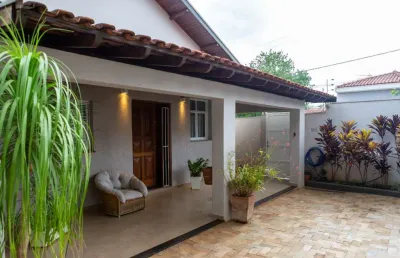 Deslumbrante casa de vila para venda em aparecida com 3 quartos, sendo 1 suíte, 220m²