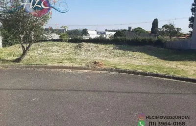 Terreno à venda no condomínio terras de genova - lote em declive com uma vista para a mata