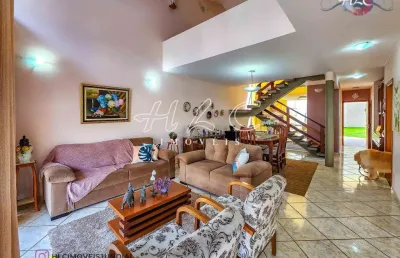 Casa à venda no condomínio santa teresa, jardim samambaia, oportunidade imperdível! casa espaçosa em localização privilegiada!
