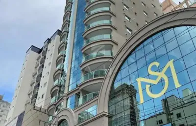 Apartamento com 3 quartos à venda na Rua 302, 258, Meia Praia, Itapema
