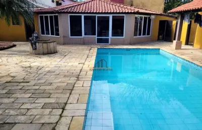 Casa com 5 quartos à venda no Igara, Canoas 