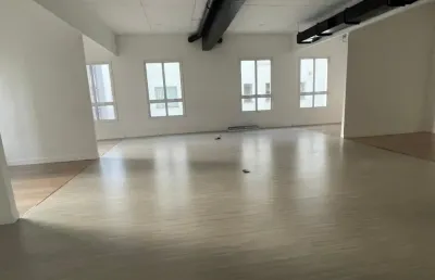 Sala comercial para alugar na Avenida Rolf Wiest, 277, Bom Retiro, Joinville