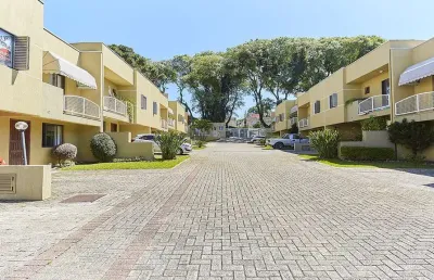 Casa com 5 quartos à venda na rua francisco negrão, 70, água verde, curitiba, 194 m2 por r$ 1.140.000