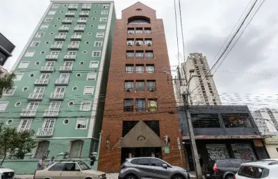 Sala comercial à venda na rua conselheiro araújo, 90, centro, curitiba, 68 m2 por r$ 500.000