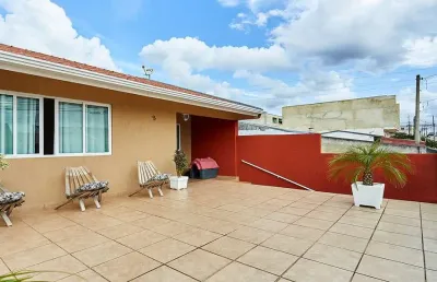 Casa com 3 quartos à venda na rua lydia girardi bertholdi, 279, campo de santana, curitiba, 137 m2 por r$ 450.000