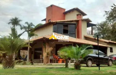 Casa linear a venda no condomínio serra dos bandeirantes mário campos/mg.