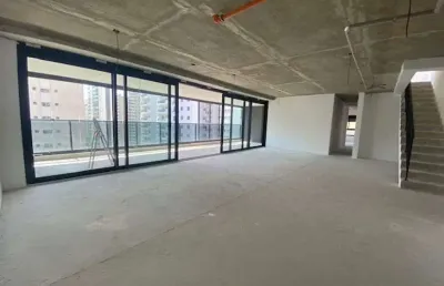 Cobertura duplex nova para venda possui 450 metros quadrados com 3 quartos