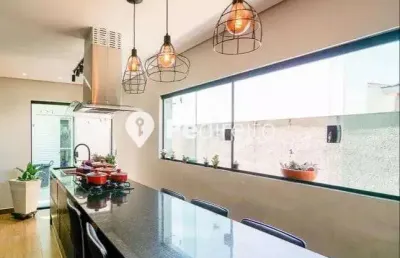 Casa com 4 quartos à venda na avenida dos pequis, 100, jardim vila formosa, são paulo por r$ 750.000