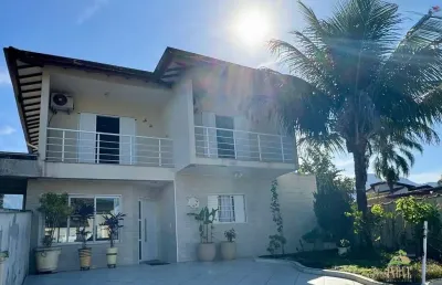 Casa à venda na morada da praia em bertioga/sp: 5 quartos, 5 suítes, 3 salas e piscina! agende sua visita!