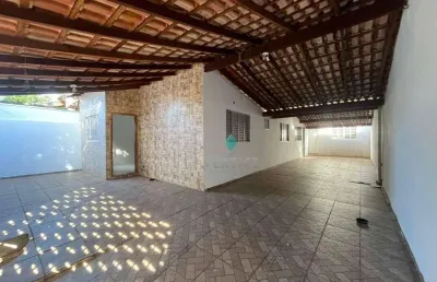 Casa com edicula para locação no bairro residencial bom sucesso