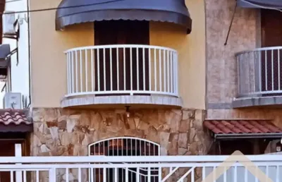 Casa com 3 quartos à venda na Rua Arthur Rodrigues Alcântara, 35, Jardim Vila Galvão, Guarulhos