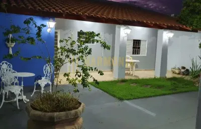 Casa a venda em excelente localizacao no bairro santa angelina.