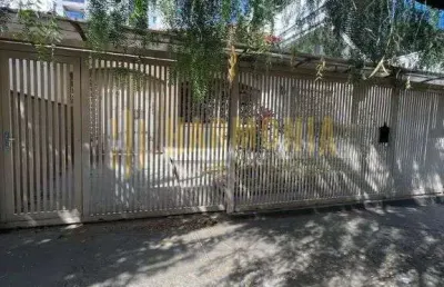 Casa com 3 quartos à venda no Centro, Araraquara 