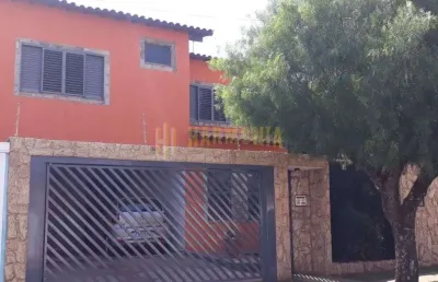 Casa com 3 quartos à venda no Jardim Botânico, Araraquara 