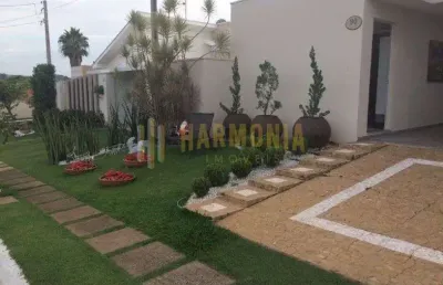 Casa terrea a venda ou locacao no condominio villa dei fiori