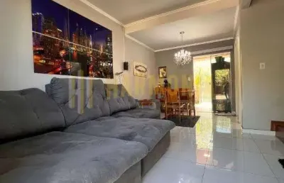 Bela casa a venda no condominio residencial village anchieta