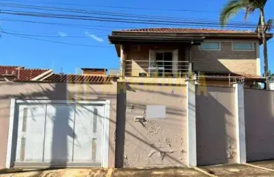 Casa com 3 quartos à venda no Jardim Morumbi, Araraquara 