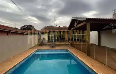 Casa com 2 quartos à venda no Centro, Araraquara 