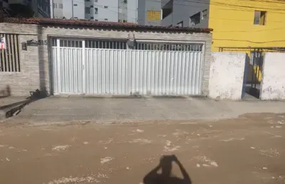 Casa em cidade universitária próxima da ufpe e hospital das clínicas